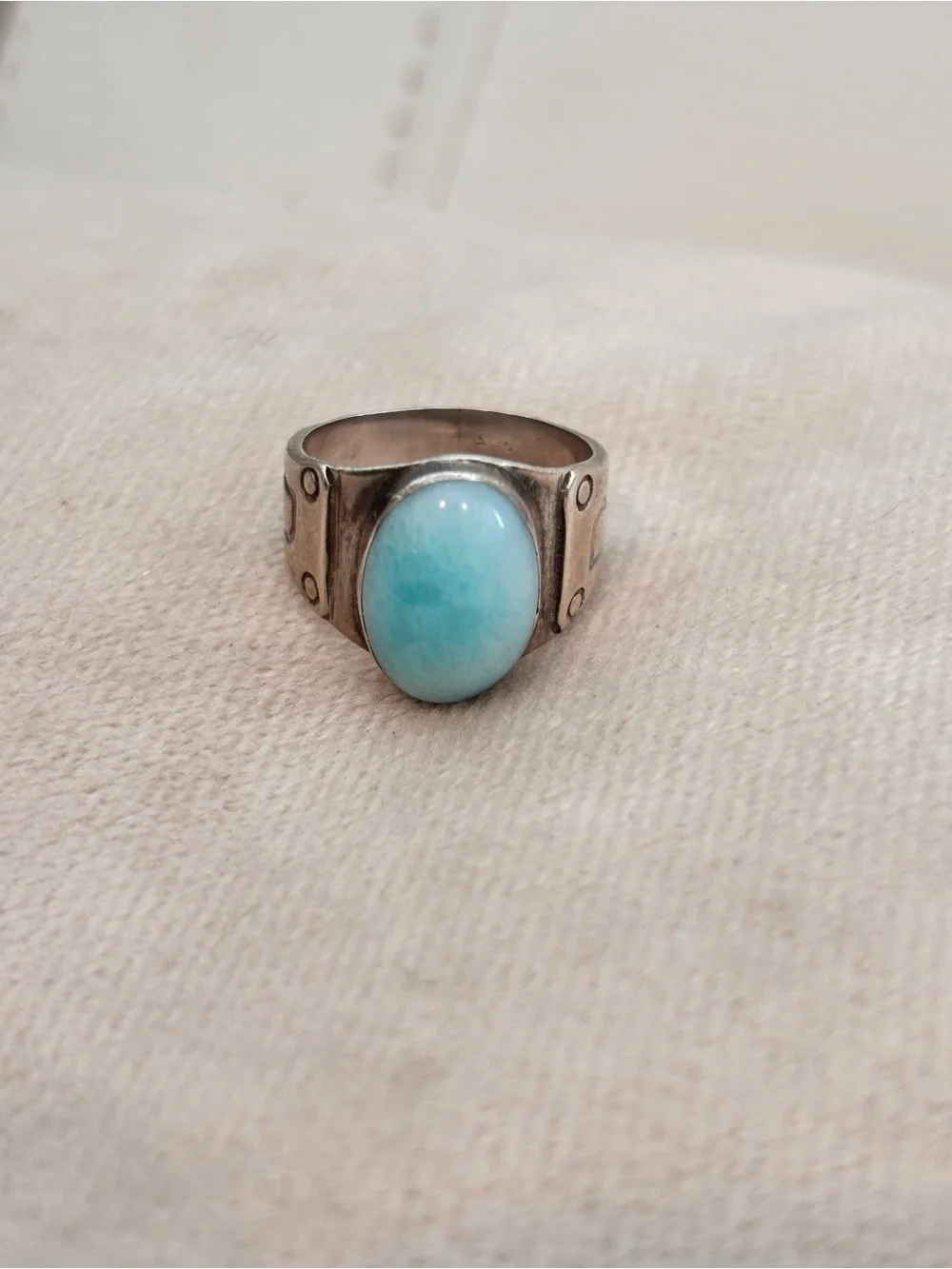 Vintage 925 Sterling Silver & Genuine Turquoise  Statement Ring